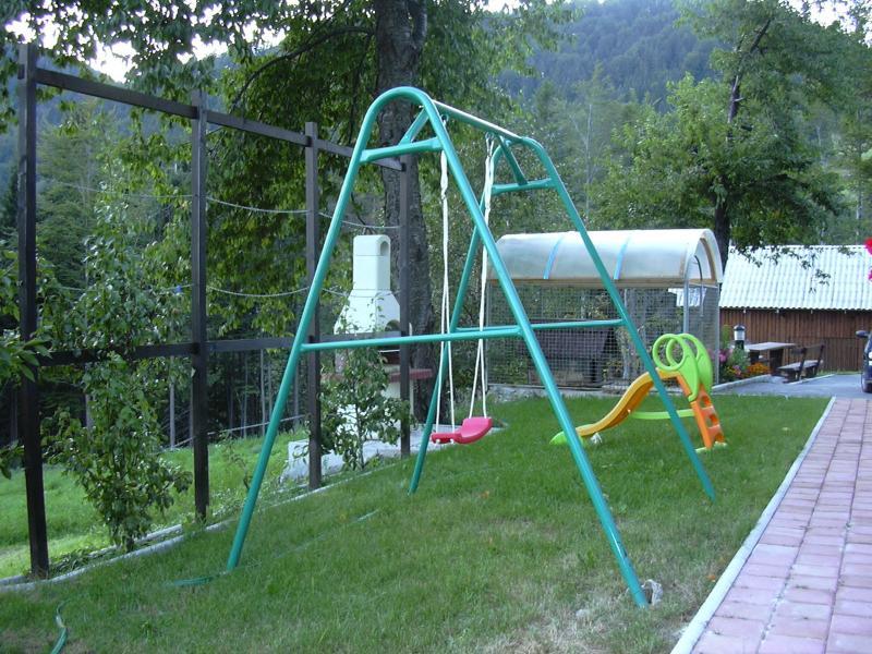 Apartments Pri Marjetki 采尔克诺 外观 照片